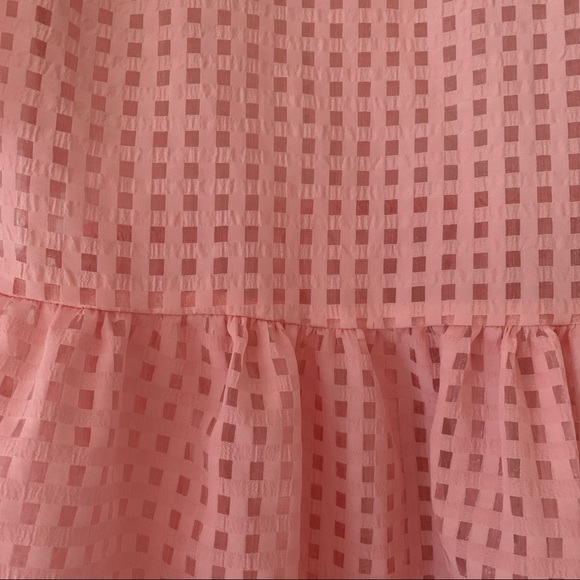 Pink mini dress with puff sleeves - Picture 5 of 9